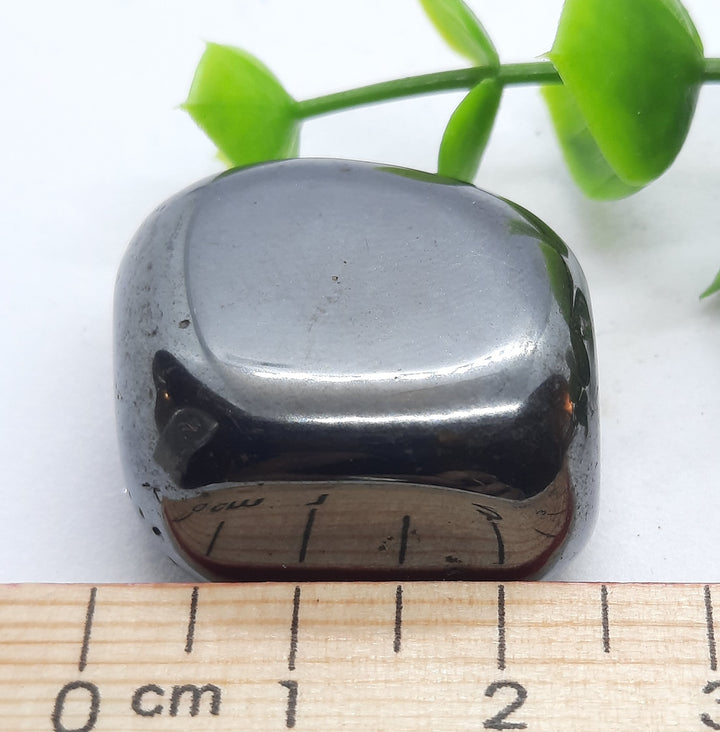 Hematite Tumbler Stone (33g) HEM1