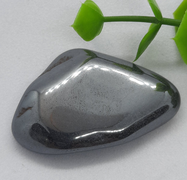 Hematite Tumbler Stone (19g) HEM2