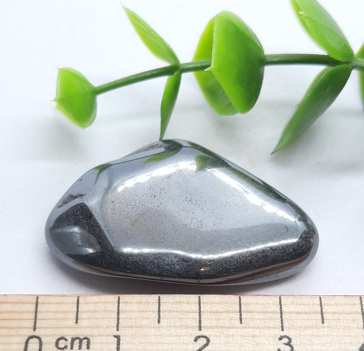 Hematite Tumbler Stone (19g) HEM2