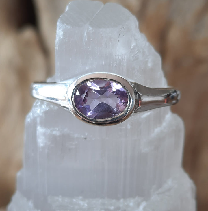 AMETHYST RING SIZE 9(R) GS2502