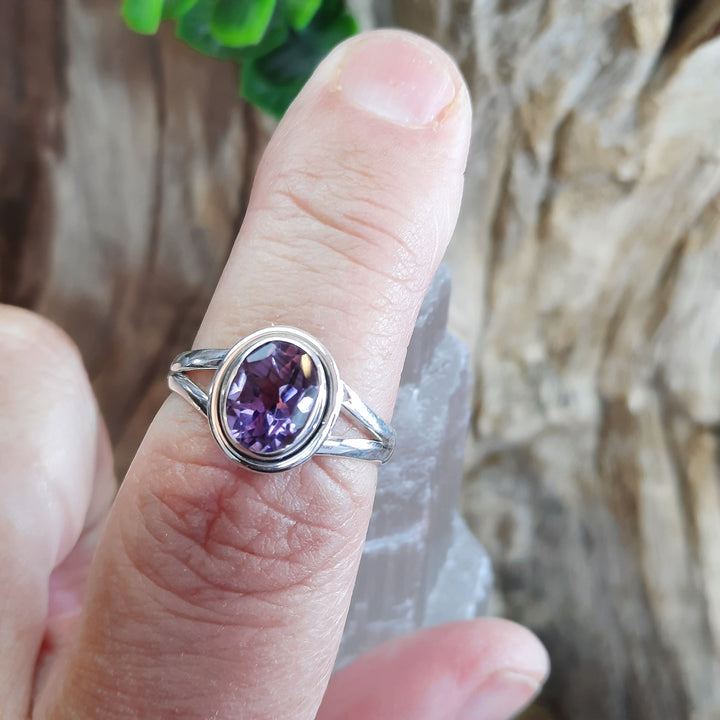 AMETHYST RING SIZE 7.5(O) GS2406