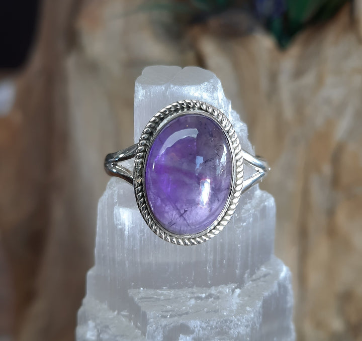 AMETHYST RING SIZE 8.5(Q) GS2402