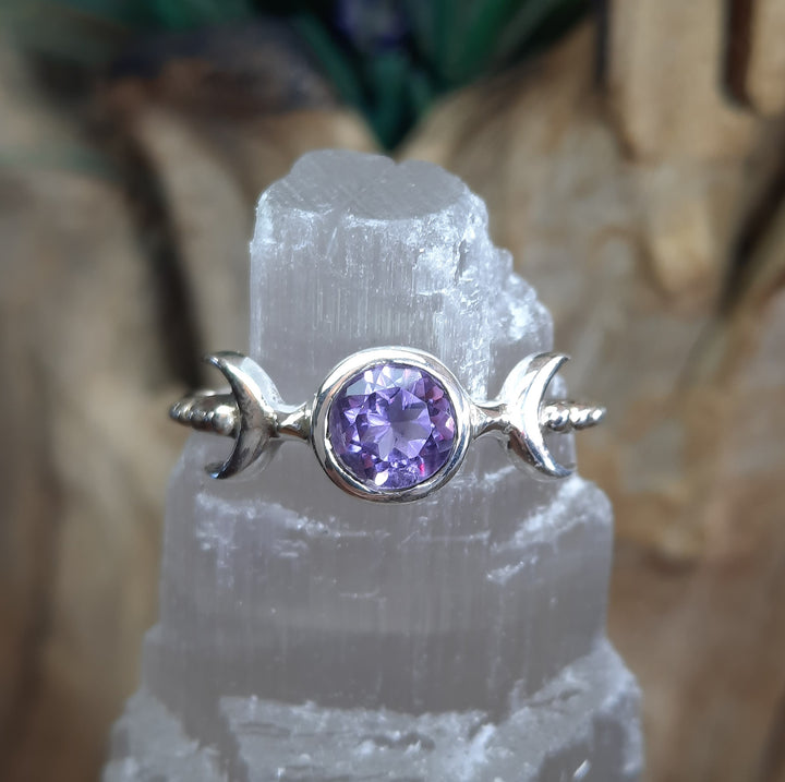 AMETHYST RING SIZE 8.5(Q) GS2405