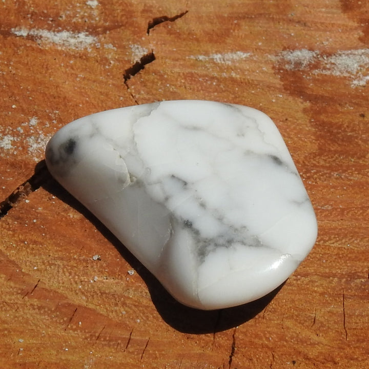 Howlite Tumble Stone (7g) HWL1