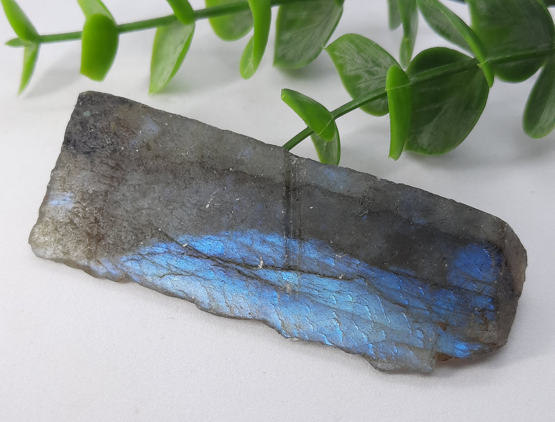 Labradorite (23 grams)