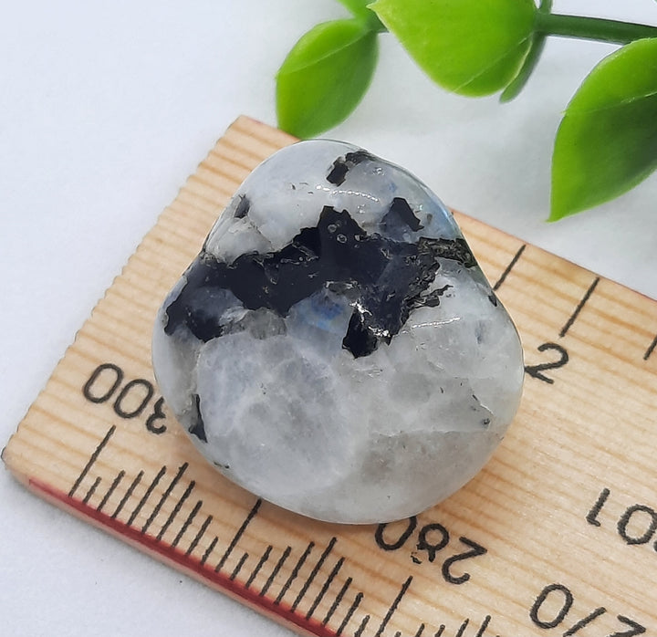 Moonstone Tumbler Stone (7g)