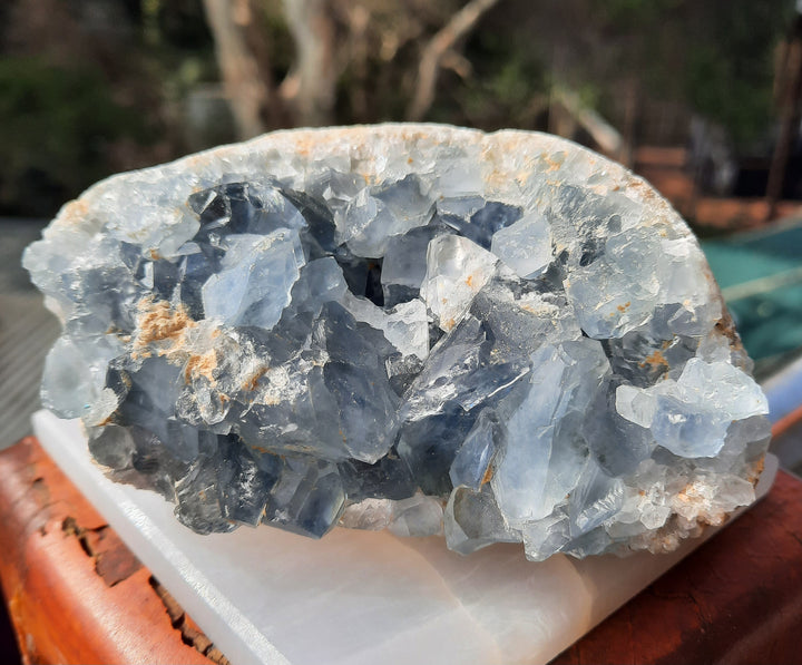 Celestite (655 grams)