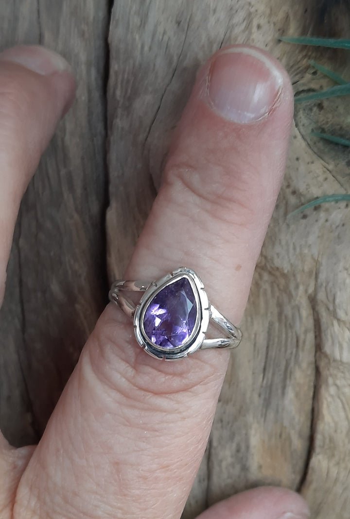 AMETHYST RING SIZE 8(P) GS7230