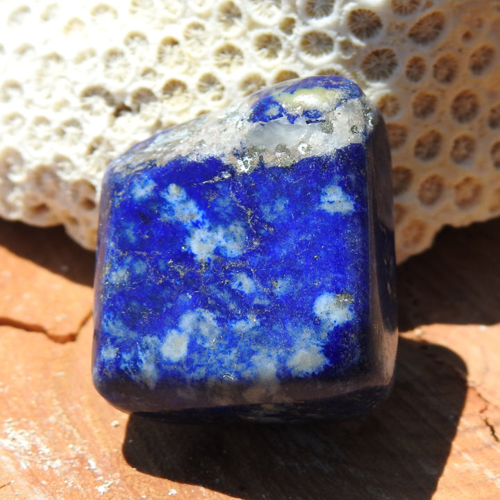 Lapis Lazuli Tumble Stone (18G) LPZ4