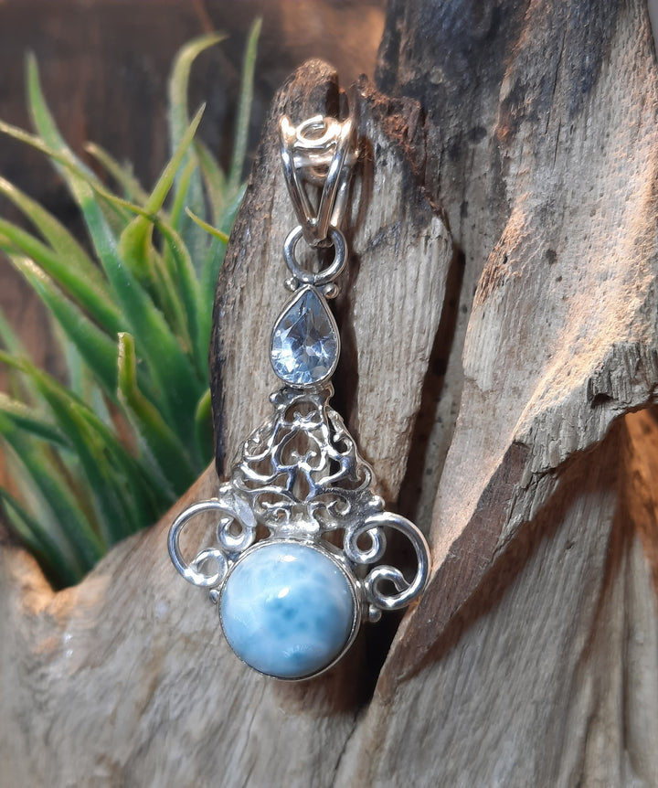 LARIMAR BLUE TOPAZ PENDANT GS9920