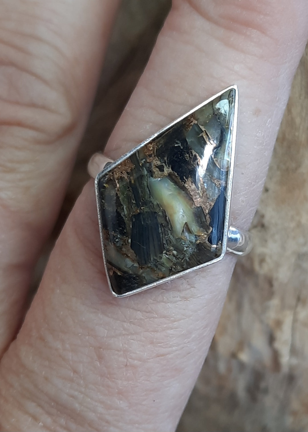 OBSIDIAN ABALONE RING SIZE 9.5(S) GS2612