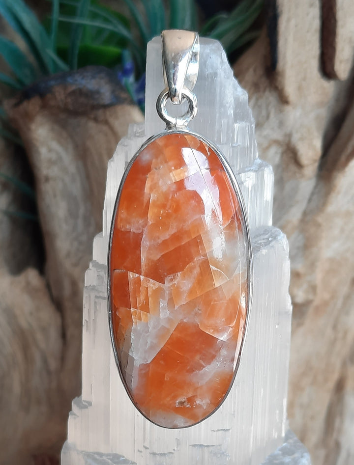 ORANGE CALCITE PENDANT GS2605