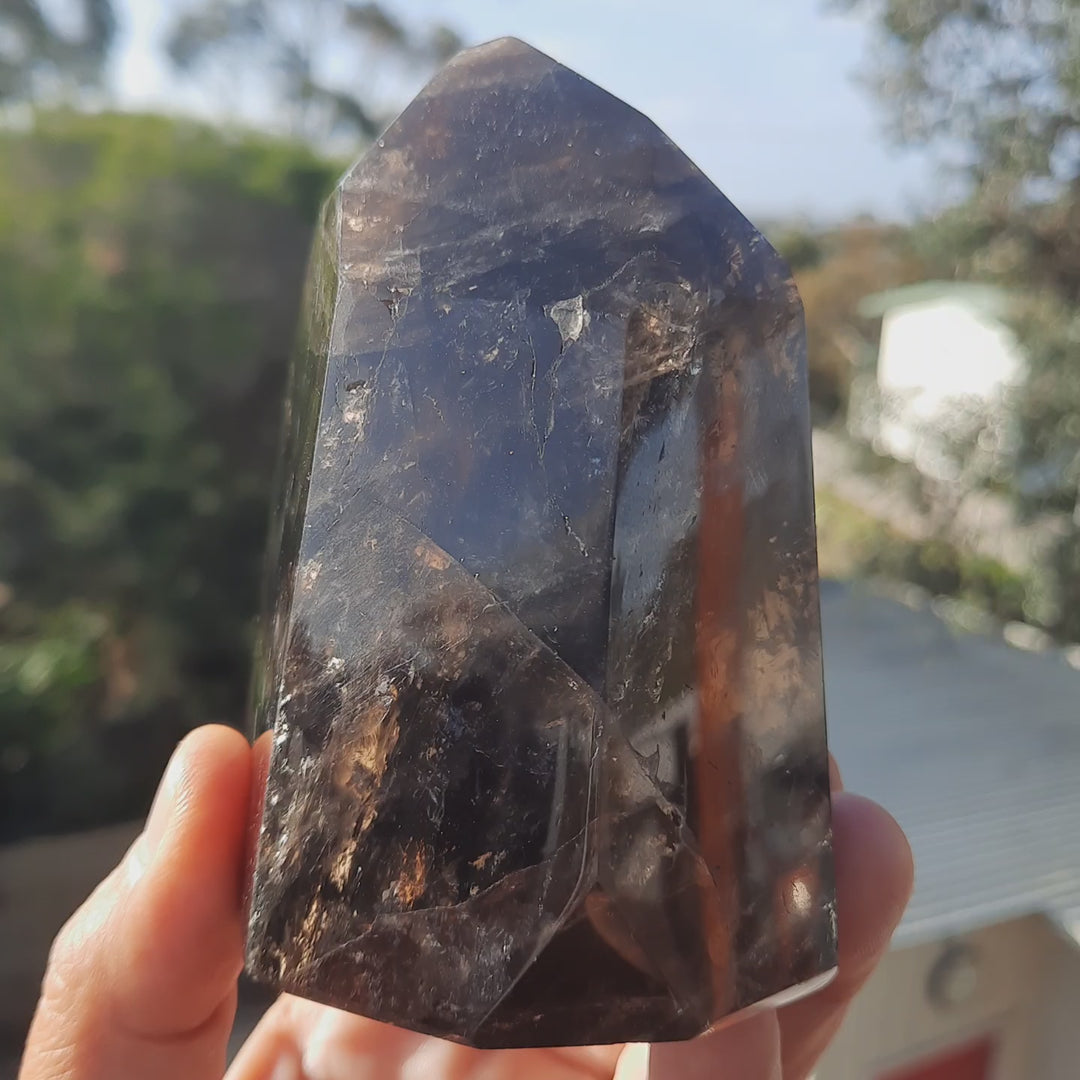 Smoky Quartz Point (610 grams) STZ562