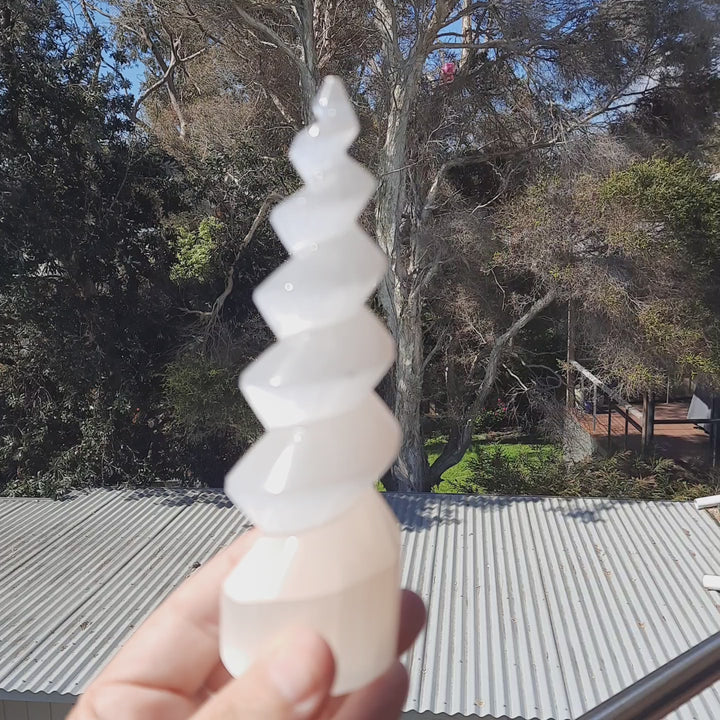 Selenite Spiral Tower 15CM STZ771