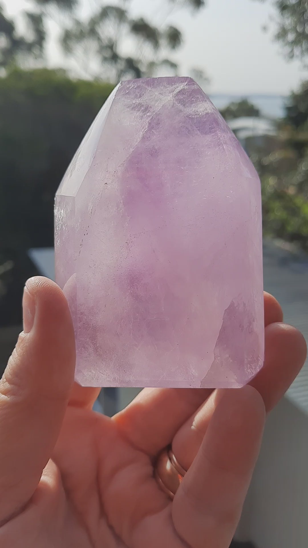 Amethyst Point ( 286 grams) STZ11