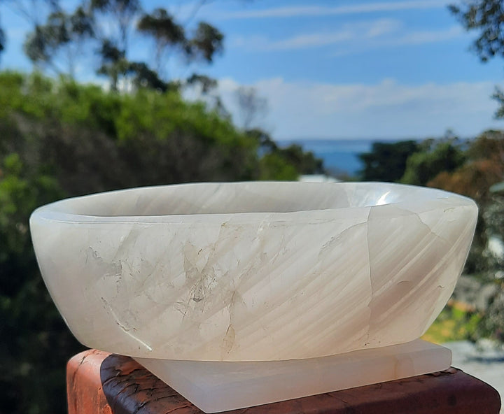 Quartz Gemstone Bowl (16cm) STZ566