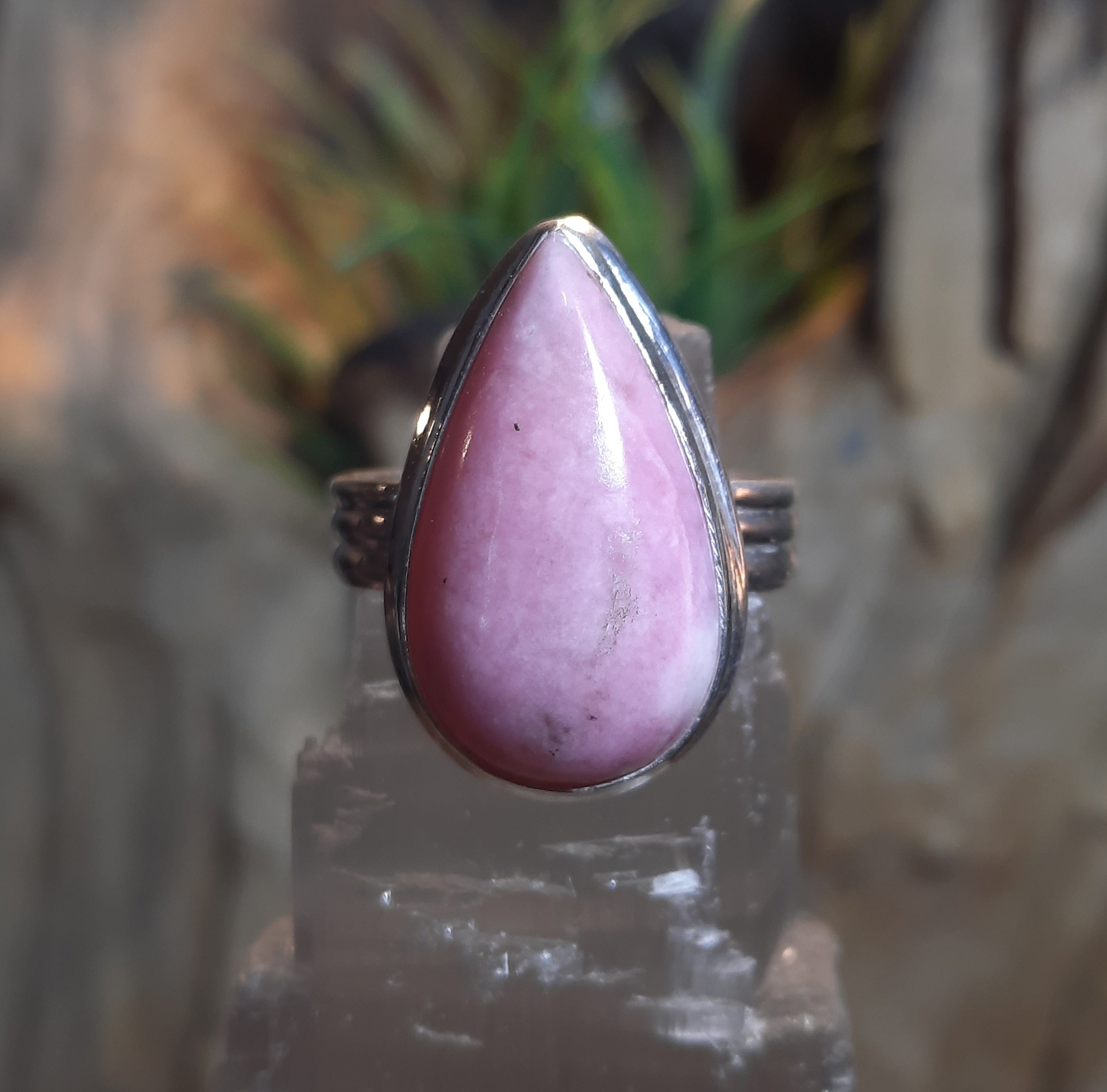 Rhodonite ring store