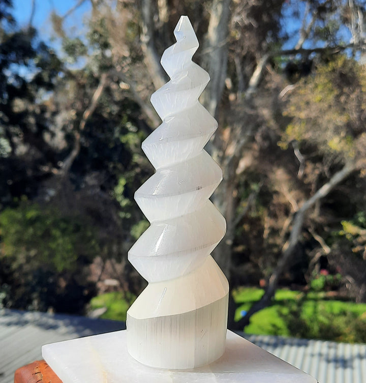 Selenite Spiral Tower 15CM STZ771