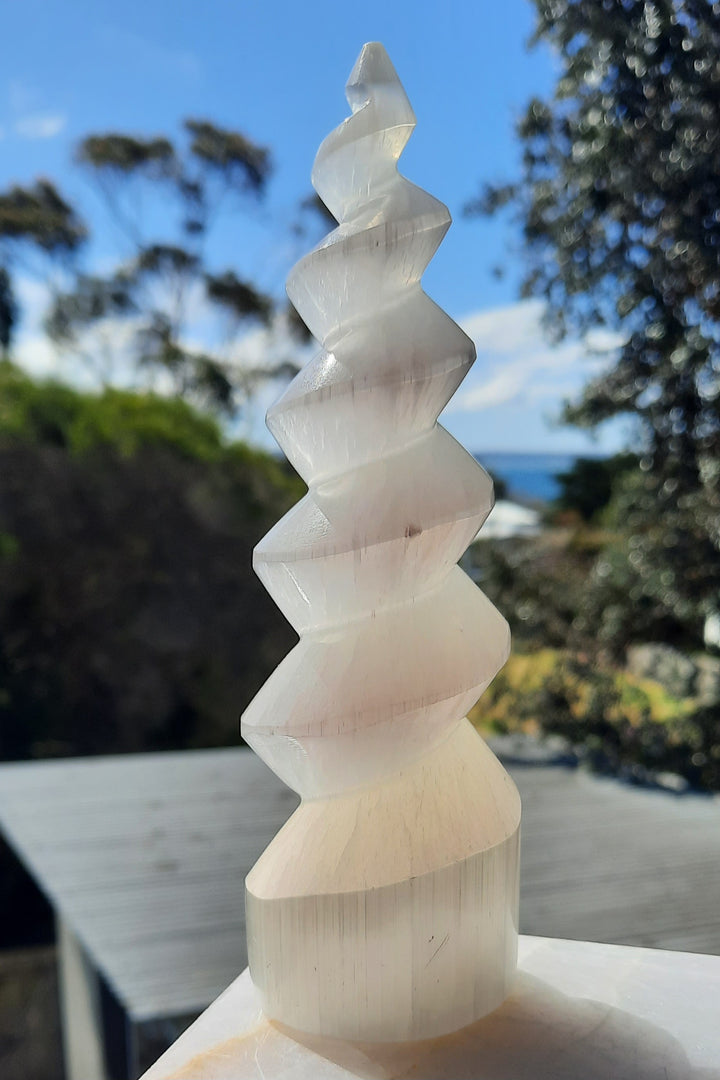 Selenite Spiral Tower 15CM STZ771